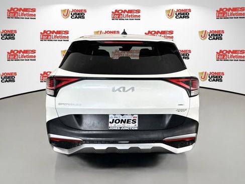 Certified 2023 Kia Sportage LX AWD/4WD image 15