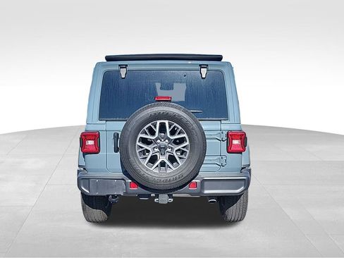 Certified 2024 Jeep Wrangler Sahara image 11