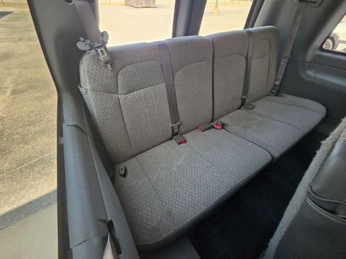 Used 2025 Chevrolet Express 3500 LT w/ LT Preferred Equipment Group RWD image 28