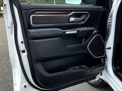 Used 2022 RAM 1500 Laramie image 9