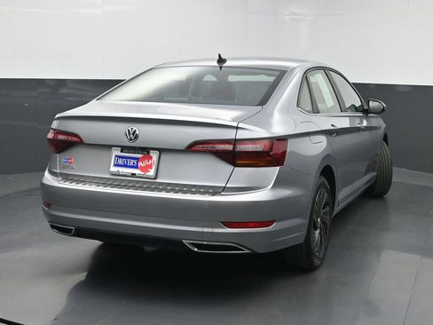 Used 2019 Volkswagen Jetta SEL Premium FWD image 40