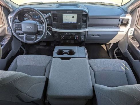 Used 2025 Ford F250 XLT AWD/4WD image 12