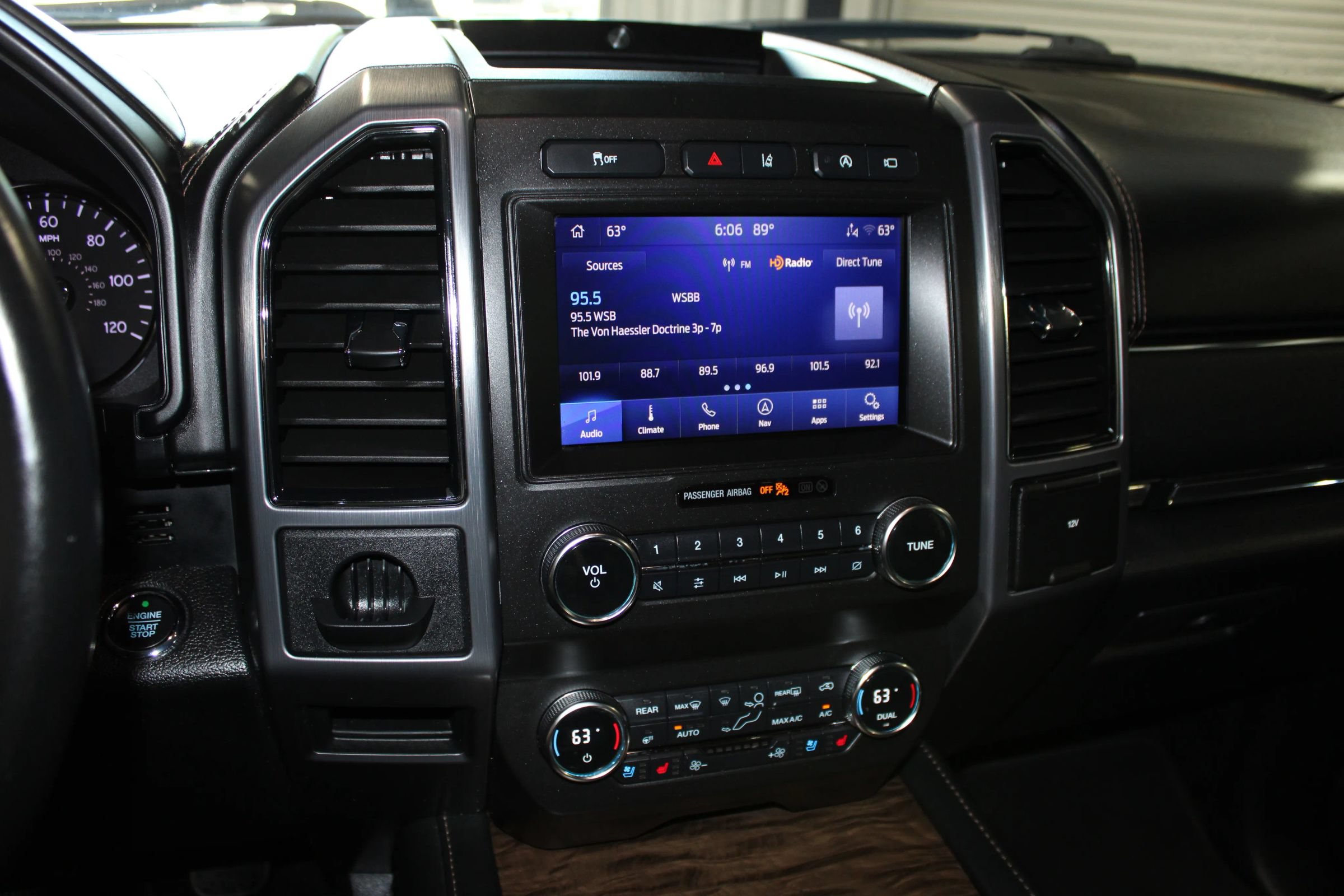 Used 2020 Ford Expedition Platinum RWD image 18