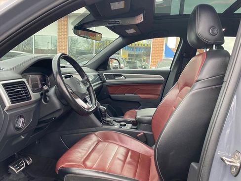 Certified 2022 Volkswagen Atlas Cross Sport SEL Premium R-Line image 14