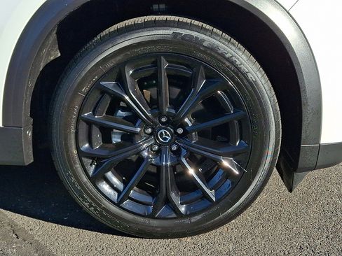 Certified 2025 MAZDA CX-70 3.3 Turbo w/ Premium Package image 9