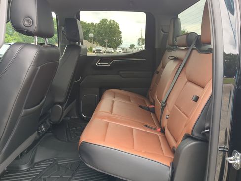 Used 2025 GMC Sierra 1500 Elevation AWD/4WD image 12