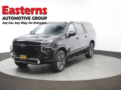 Used 2025 Chevrolet Suburban Z71 AWD/4WD image 58
