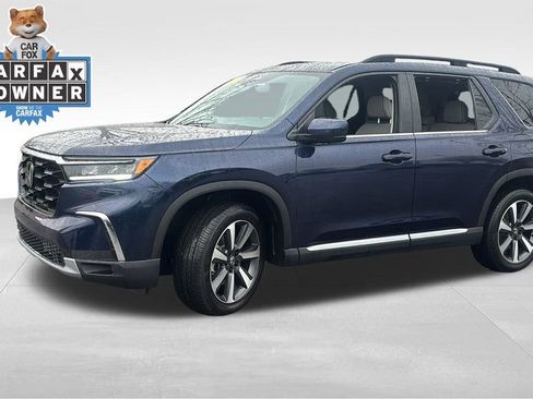 Used 2023 Honda Pilot Elite image 3