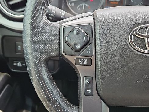 Used 2022 Toyota Tacoma SR5 image 13