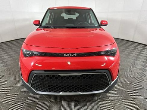 Used 2024 Kia Soul LX w/ Option Group 015 FWD image 7