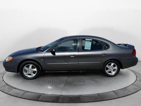 Used 2003 Ford Taurus SES FWD image 2