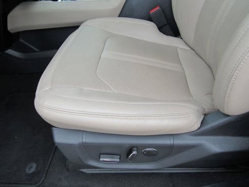 Used 2024 Ford Expedition Max Limited image 17