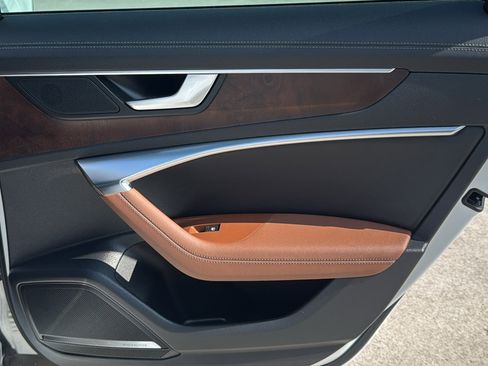 Used 2021 Audi A6 Premium Plus w/ Premium Plus Package image 27