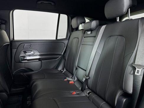 New 2026 Mercedes-Benz GLB 250 image 7