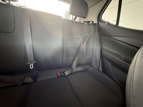 Used 2025 Buick Encore GX Preferred FWD image 36
