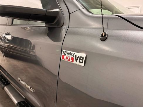 Used 2011 Toyota Tundra Limited w/ Memory Pkg image 21