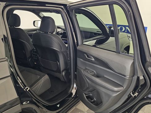 New 2025 Jeep Grand Cherokee Laredo X w/ Luxury Tech Group I image 33