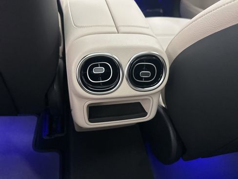 New 2026 Mercedes-Benz GLC 300 image 21