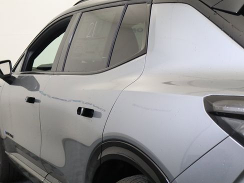 New 2026 Chevrolet Equinox EV RS image 10