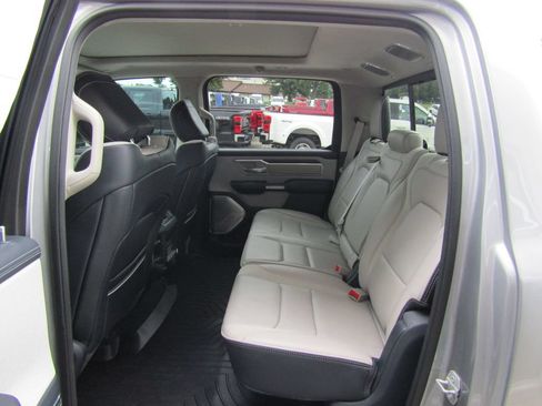 Used 2023 RAM 1500 Limited AWD/4WD image 38