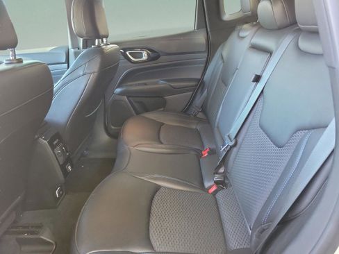 Certified 2025 Jeep Compass Latitude w/ Altitude Special Edition AWD/4WD image 6