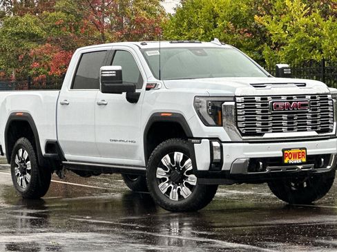 New 2026 GMC Sierra 3500 Denali w/ Denali Reserve Package image 2
