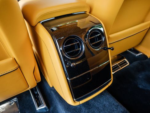 New 2027 Rolls-Royce Phantom Sedan RWD image 27