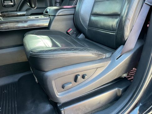 Used 2015 GMC Sierra 2500 Denali w/ Duramax Plus Package image 14