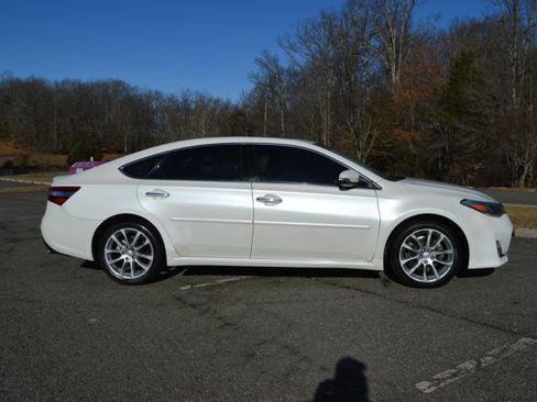 Used 2014 Toyota Avalon XLE Touring image 4