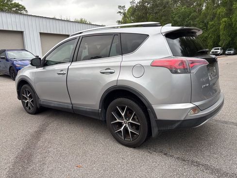 Used 2016 Toyota RAV4 SE image 21