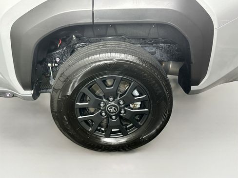 Used 2026 Toyota 4Runner SR5 AWD/4WD image 11
