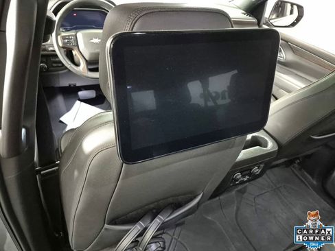 Certified 2023 Chevrolet Suburban High Country AWD/4WD image 25