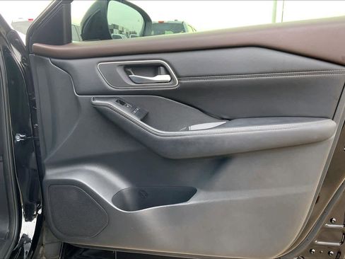 Used 2021 Nissan Rogue SL w/ Premium Package image 22