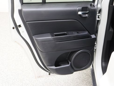 Used 2015 Jeep Patriot Sport w/ Power Value Group FWD image 22
