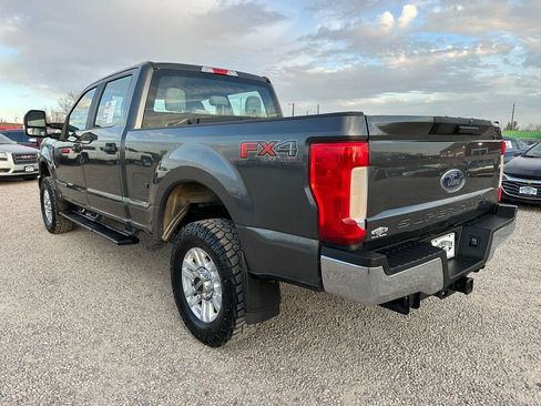 Used 2019 Ford F250 XL w/ STX Appearance Package image 7