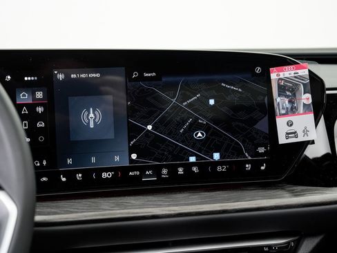 New 2025 Audi Q5 Premium Plus image 17