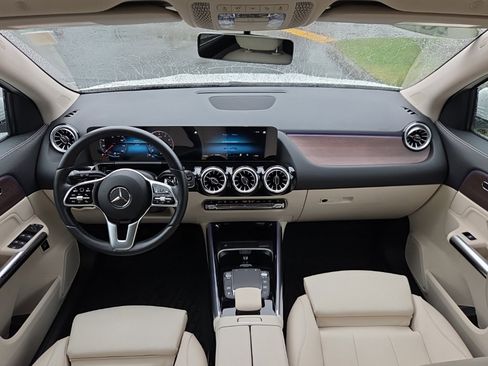 Used 2023 Mercedes-Benz GLA 250 4MATIC image 22