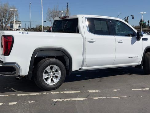 Used 2024 GMC Sierra 1500 SLE image 4