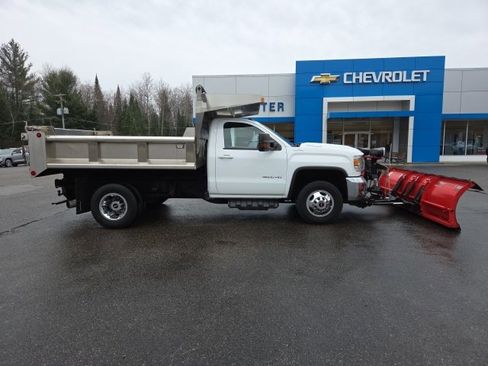 Used 2018 GMC Sierra 3500 SLE w/ SLE Preferred Package image 24
