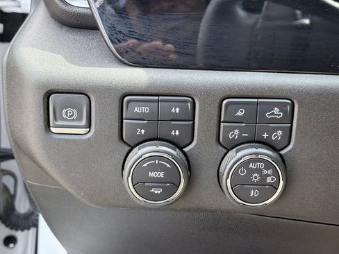 Used 2024 Chevrolet Silverado 1500 LTZ w/ LTZ Convenience Package II AWD/4WD image 23