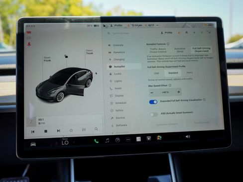 Used 2018 Tesla Model 3 Long Range image 13