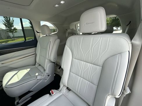 New 2026 Buick Enclave Avenir w/ Super Cruise Package image 13