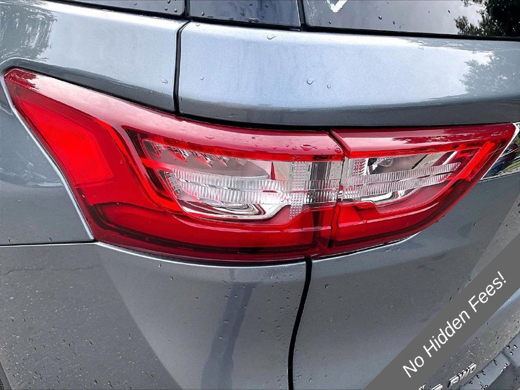 Used 2019 Chevrolet Traverse LT w/ LT Premium Package AWD/4WD image 28