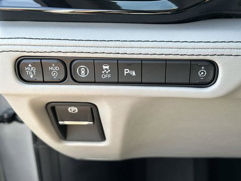 Certified 2023 Acura MDX w/Advance Package image 29