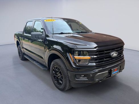 Used 2024 Ford F150 XLT w/ Tow/Haul Package AWD/4WD image 7