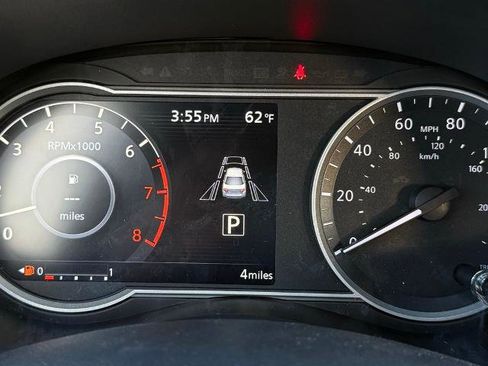 New 2025 Nissan Versa SV w/ Trunk Package image 29