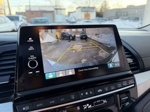 Used 2025 Honda Odyssey EX-L image 39