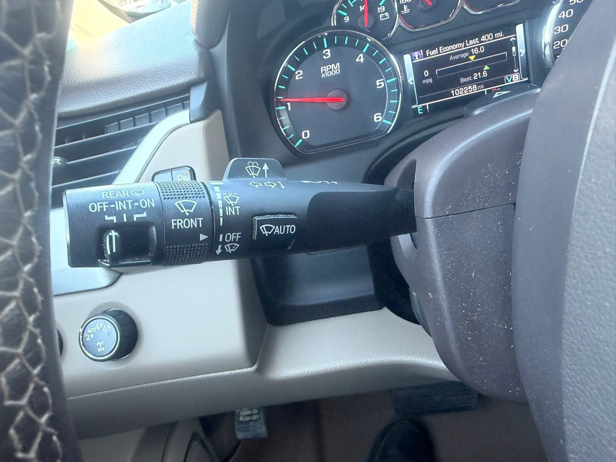 Used 2019 GMC Yukon SLT w/ Open Road Package AWD/4WD image 14