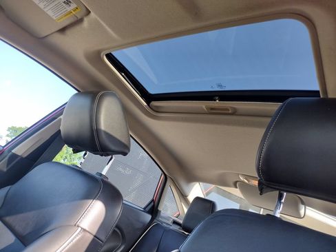 Used 2013 Ford Fiesta Titanium FWD image 11