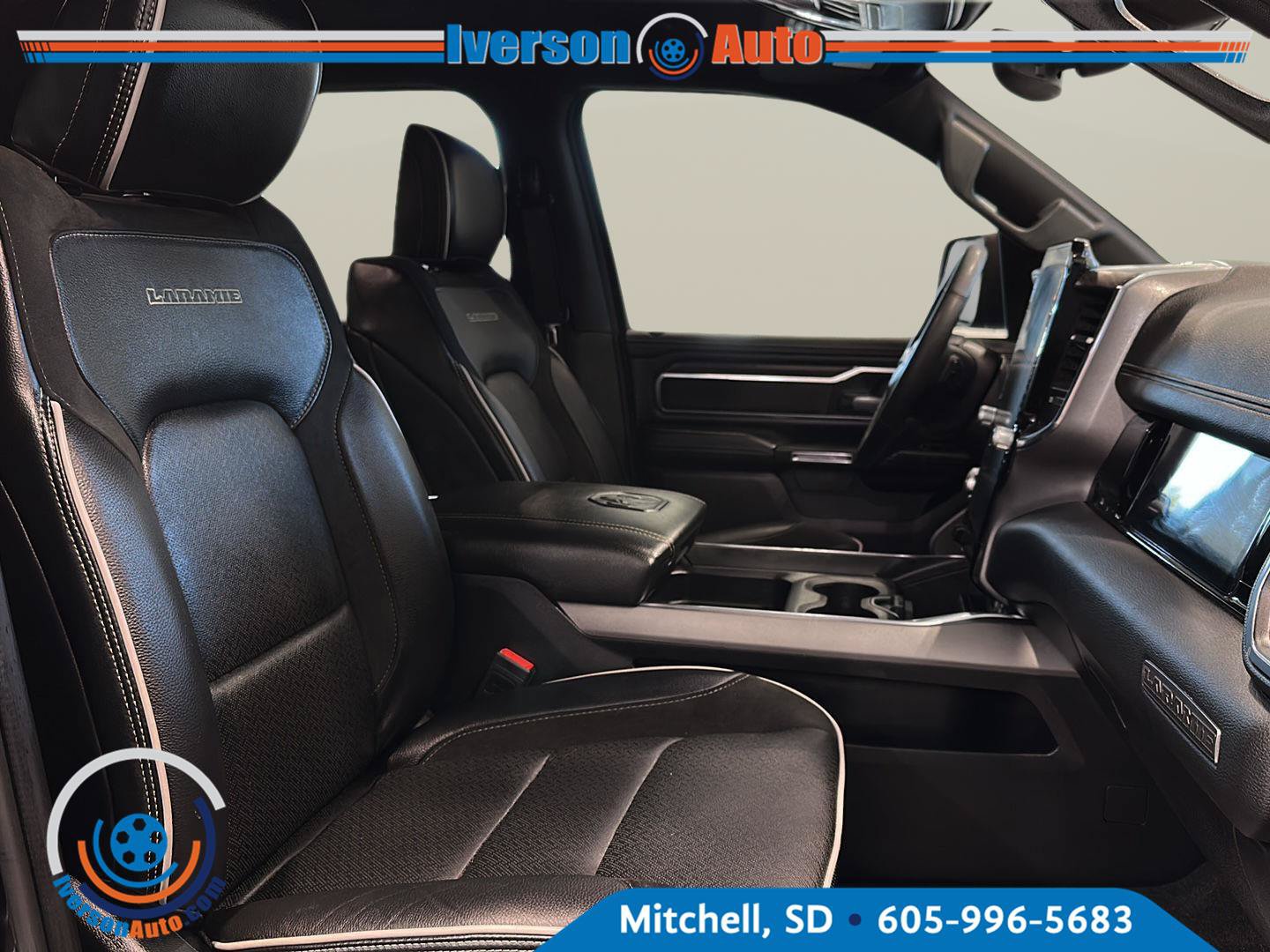 Used 2025 RAM 1500 Laramie w/ Night Edition AWD/4WD image 33